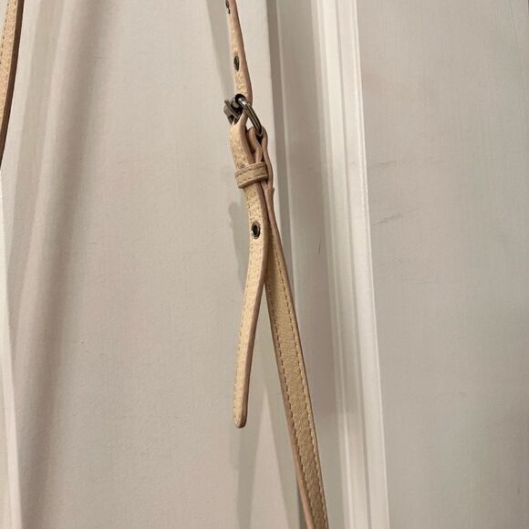 Rebecca minkoff beige crossbody purse silver hardware - Picture 5 of 6